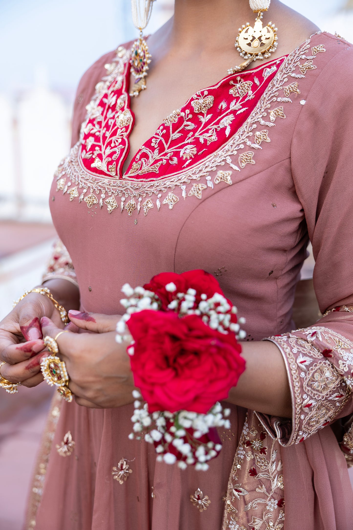 Gulabi Nazm